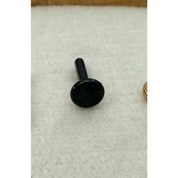 18 Gauge Post (1MM post thickness) Black PVD coated Titanium - Picture 4 of 5